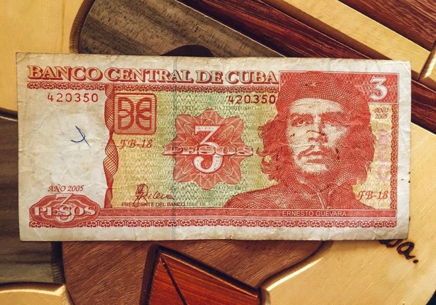 Куба доллары или евро. Песо Куба. Куба и валюта песо. Кубинский песо. Кубинские деньги.