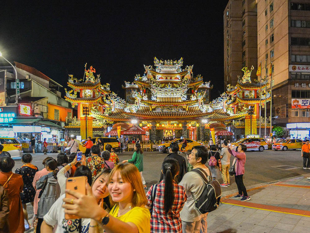 Qizil sochli gozal porno video Faqat eng yaxshi sperma va koplab sperma