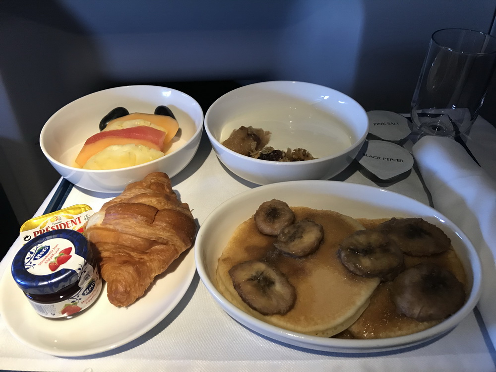 Flydubai. Обзор бизнес-класса в Boeing 737 MAX 8