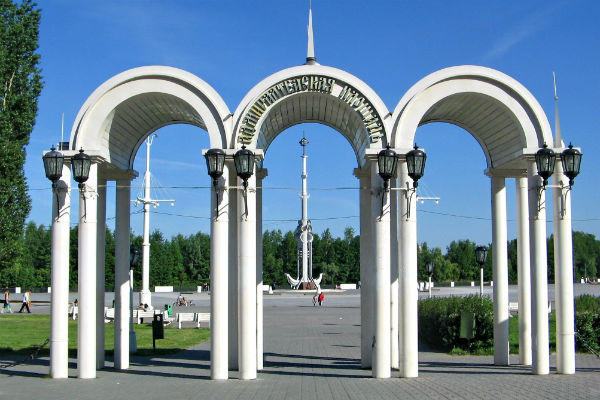 Адмиралтейская площадь в Воронеже