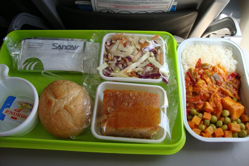 эмирейтс еда эконом.