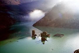«Потерянная» средневековая деревня в Италии может показаться из-под воды в 2021 году