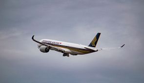 Singapore Airlines подозревают в слежке за пассажирами