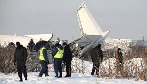 В Казахстане разбился самолет авиакомпании Bek Air с 95 пассажирами на борту
