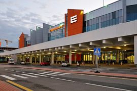 Транзитным туристам разрешат выходить из «чистых» зон аэропортов