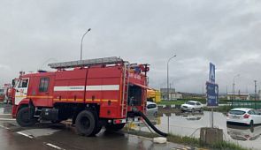 Сильные ливни вмешались в работу аэропорта во Владивостоке