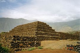 Неразгаданные тайны пирамид Гуимар на острове Тенерифе, Канары