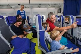 Авиакомпания Joon выставила на рейсы самолеты с креслами-трансформерами для детей