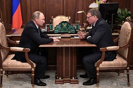 Путина удивило расположение аэропорта Омска, и он предложил вынести его за черту города