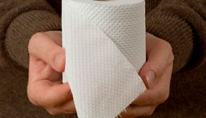 От паники в самолете EasyJet спасла туалетная бумага