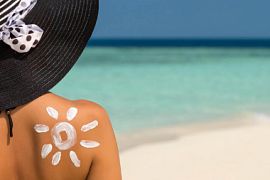 Отдых на море: как превратиться в шоколадку и не навредить своей коже