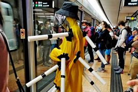 Смешные способы соблюдения дистанции во время карантина