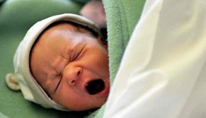 Бортпроводники «Уральских авиалиний» успешно приняли роды в небе