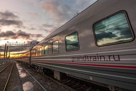 Первый поезд «Таврия» отправился из Симферополя в Адлер и Ростов-на-Дону