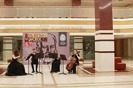 Пассажиры в аэропорту Кольцово сегодня будут слушать музыку Чайковского