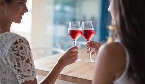 Туристы в ОАЭ смогут покупать алкоголь по специальной лицензии