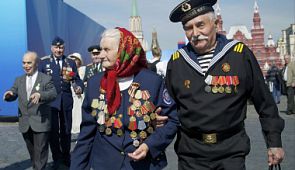 Авиакомпания «РусЛайн» дарит ветеранам подарок к 9 мая бесплатный перелёт