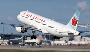 Самолёт Air Canada совершил вынужденную посадку из-за ворчливого пассажира