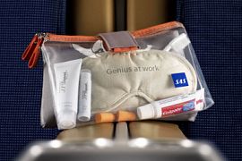 Этот странный и удивительный мир дорожных наборов для путешествий в самолётах