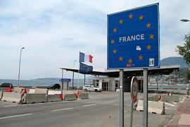 Франция вводит пограничный контроль на семь месяцев из-за пандемии коронавируса