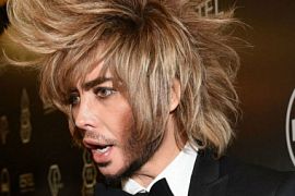 Шоумена Сергея Зверева унизили в аэропорту Иркутска