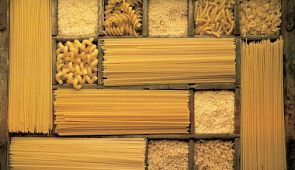 Опрос. Какие сувениры привозить из путешествий, а какие не стоит