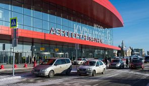 Стоимость парковки в обновлённом аэропорту Челябинска шокировала автомобилиста