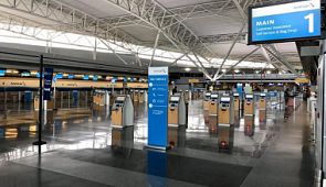 Разлетелись самолёты: что происходит с аэропортами после ухода последнего клиента
