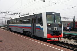 Старые пригородные поезда в Крыму заменят рельсовые автобусы и электрички